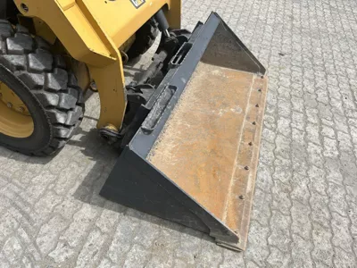 83243
