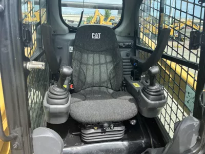 83243