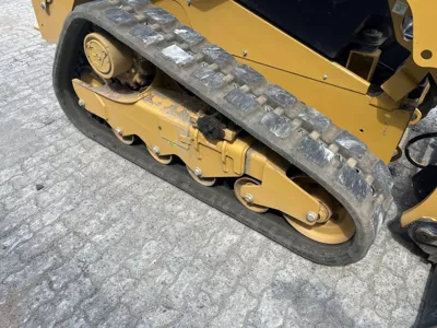 83277