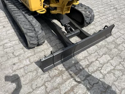 83275