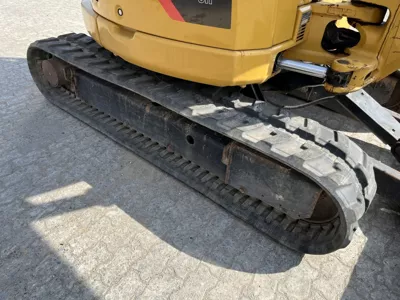 83252