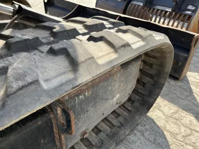 83252