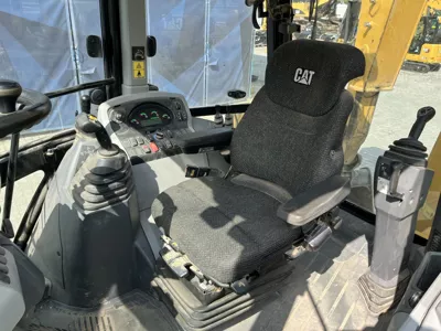 83256