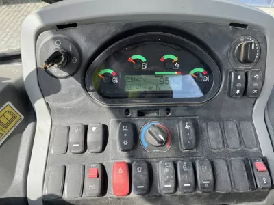 83256