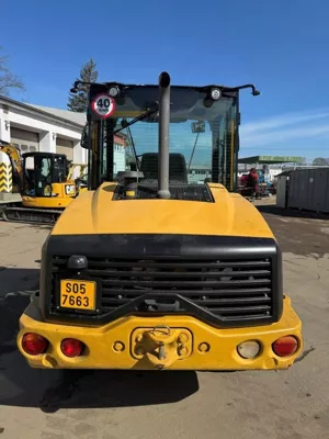83257
