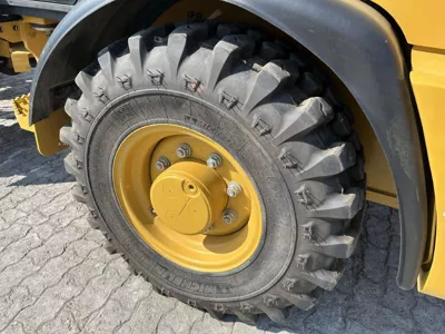 83299