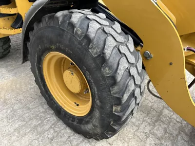 83260