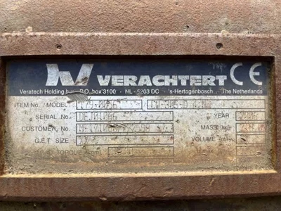 83323