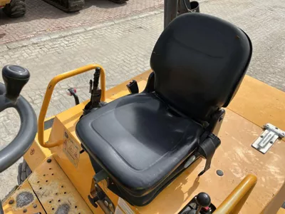 83319