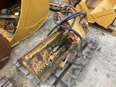 83301